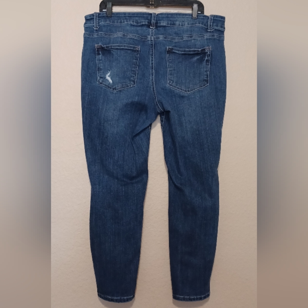 Maurices mid-rise skinny jeans - Picture 5 of 8